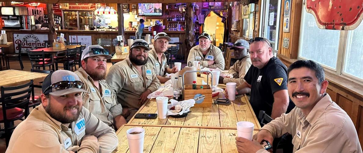 BTU Lineman eating at Joe's Place
