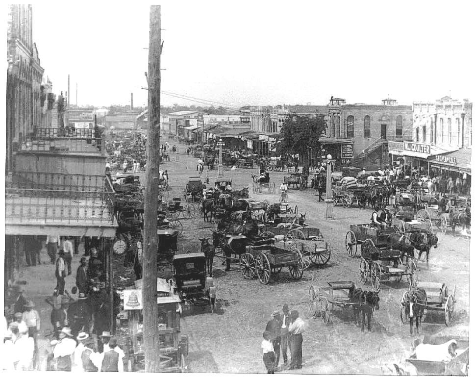 Main Street Bryan in 1910
